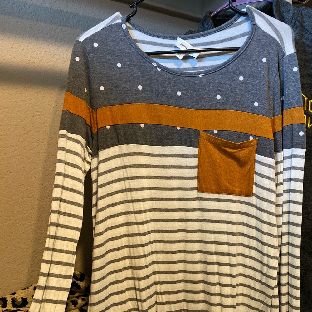 🌻like new, super cute, boutique long sleeve🌻